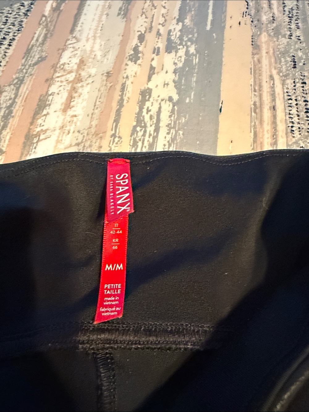 SPANX Black High-Waist Shaping Leggings - Picture 3 of 4